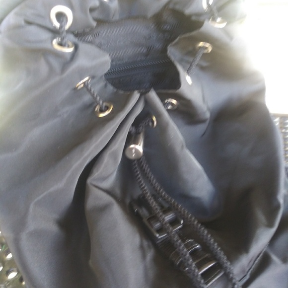 Prada - Picture 5 of 8